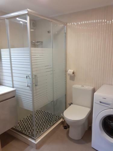 Spacious House 100 Metres From The Beach