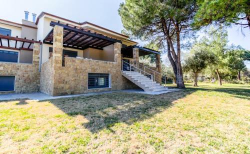 Villa Maisonette Ioanna 70 M From Glarokavos Beach