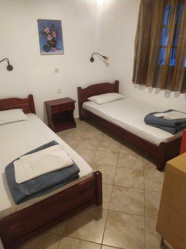 Alexandros Apartments