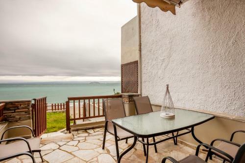 Rafaella Sea View Apartments
