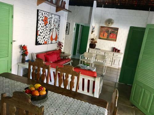 Casa Mobiliada Com Piscina Para Fam�lia