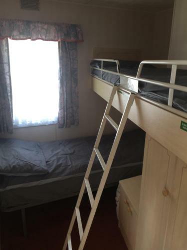 L&g Family Holidays 8 Berth Sealands Max 4 Adults