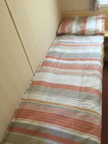 L&g Family Holidays 8 Berth Sealands Max 4 Adults