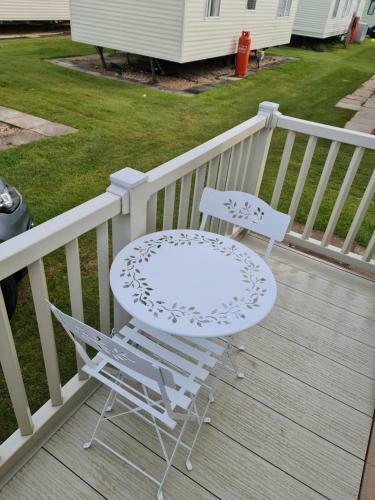 2 Bedroom Caravan Near Ingoldmells Beach