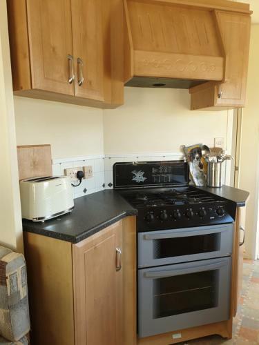 2 Bedroom Caravan Near Ingoldmells Beach