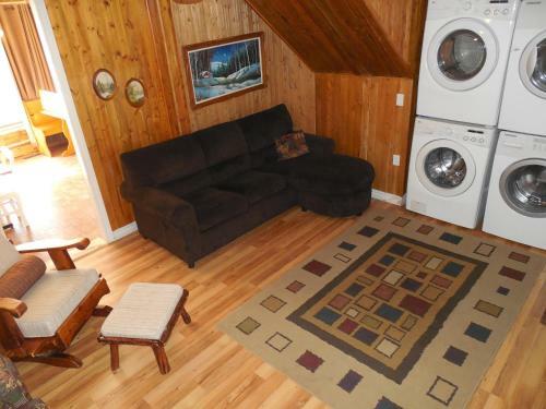 Chalets & Appartements Au Chant De La Rivi�re