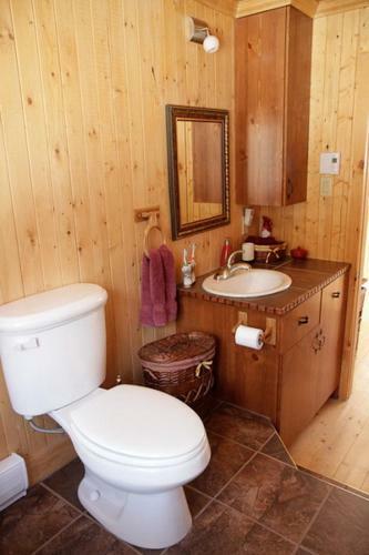 Chalets & Appartements Au Chant De La Rivi�re