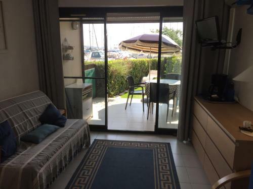 Apartamento En Bord de Mer, Dans Une Marina Face � St Tropez