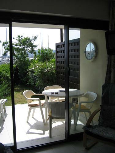 Apartamento En Bord de Mer, Dans Une Marina Face � St Tropez