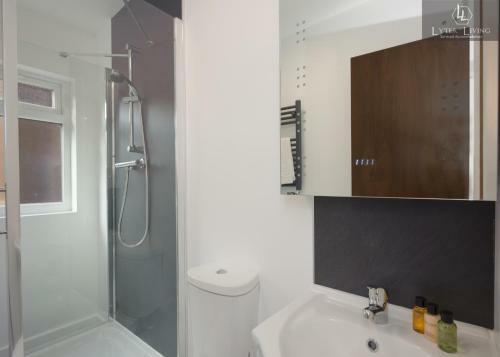 Studio Apartments By Lyter Living Serviced Accommodation With Desks & Wifi