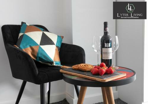 Studio Apartments By Lyter Living Serviced Accommodation With Desks & Wifi