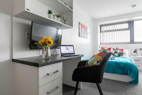 Studio Apartments By Lyter Living Serviced Accommodation With Desks & Wifi