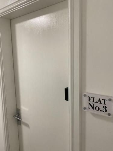 Luxury Lancaster Place Studio Apartments