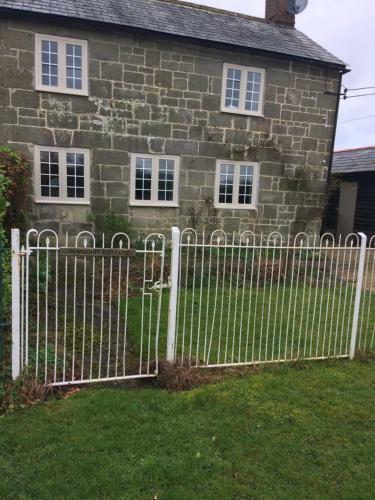 Dewberry Cottage Bed And Breakfast