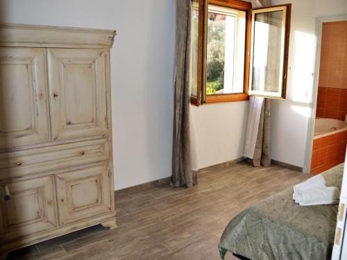 Beautiful Villa In Grasse Chateauneuf With Private Pool
