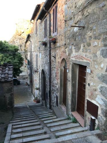 Beautiful Tuscan 2 Story House - Exclusive Use