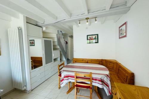Beautiful House With Garden And Parking