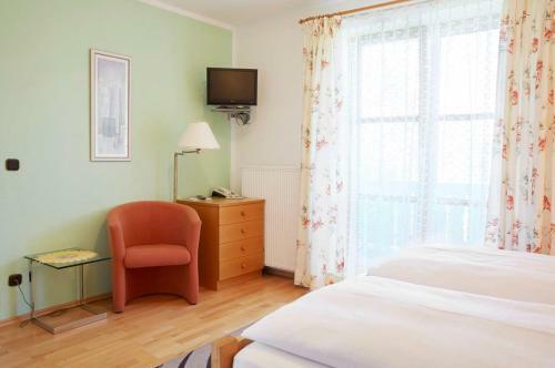 Hostal G�stehaus Bauer Am Golfplatz