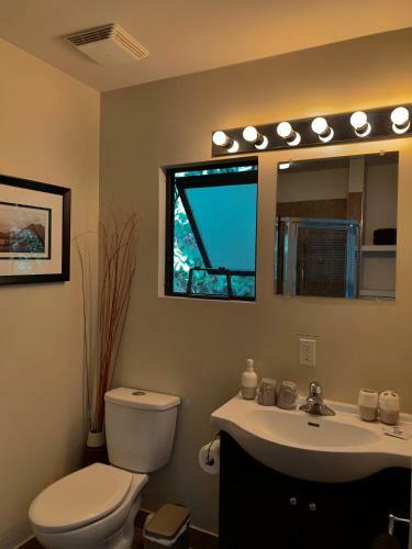 The Fraser River's Edge B&B Lodge