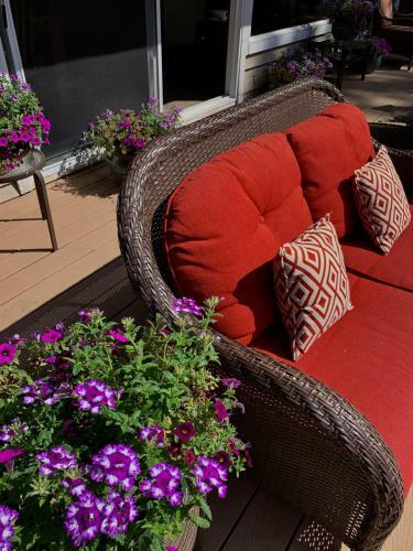 The Fraser River's Edge B&B Lodge