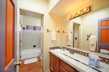 Bed & Breakfast Adobe Rose Inn