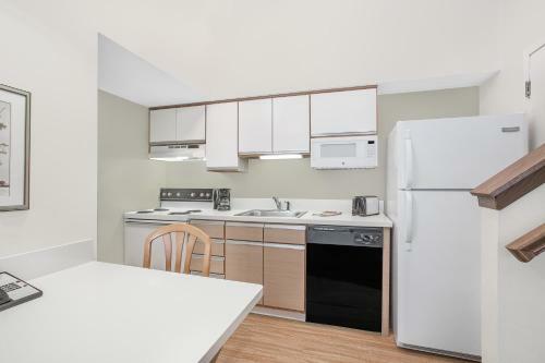Hotel Hawthorn Suites Green Bay