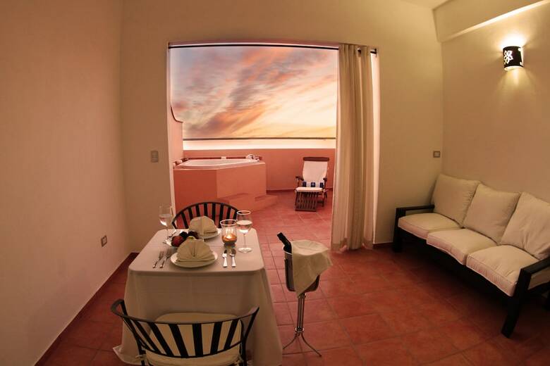 Hotel La Posada & Beach Club
