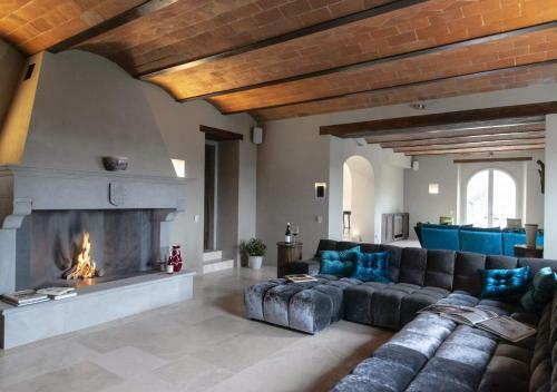 Villa Pianvecchio By Mc Luxury Rentals