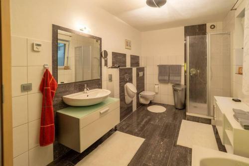 Apartamento Wohnung Mit Talblick, Ladestation E-auto