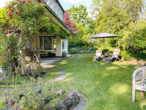 Apartamento Idyllische Stadtwohnung Im Gr�nen
