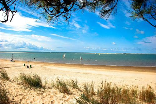 Maison � La Palmyre, Proche Commerces Et Plages