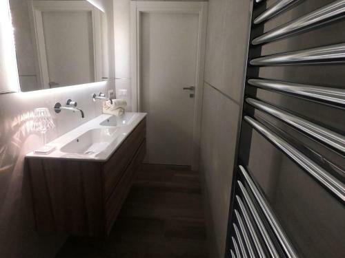 Locazione Turistica Luxury Apartments-3