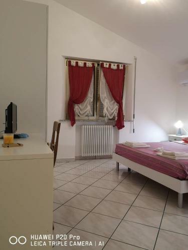 Hostal Cervia Sul Confine-camera Matrimoniale Con Tv E Bagno Privato
