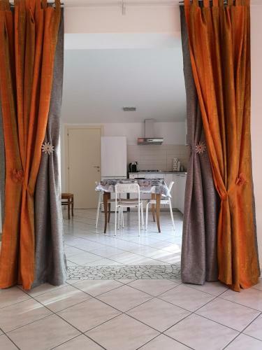 Hostal Cervia Sul Confine-camera Matrimoniale Con Tv E Bagno Privato