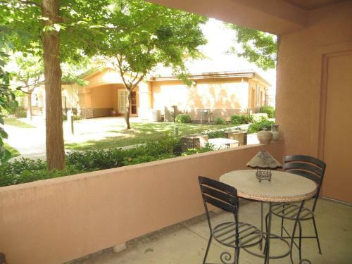 Apartamentos Sacramento Guest Services