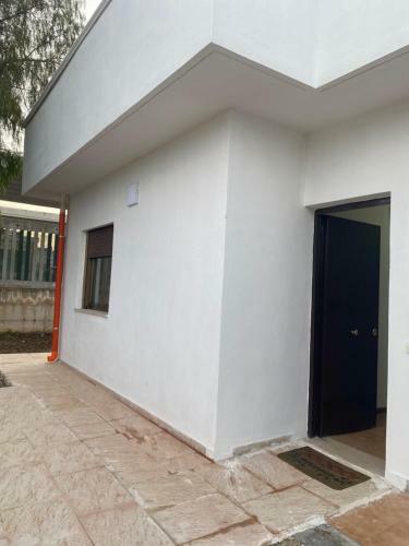 Villa Lady
