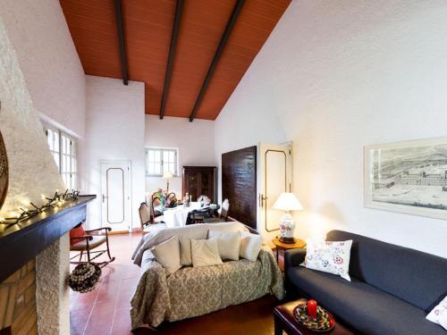 Rustic Holiday Home Near Cortona With Private Swimming Pool