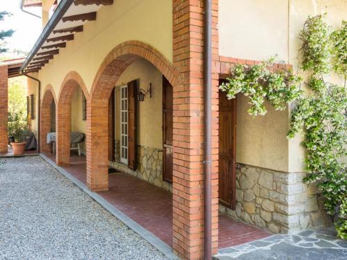 Rustic Holiday Home Near Cortona With Private Swimming Pool