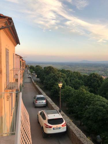 Cortona: Uno Sguardo Sull'infinito