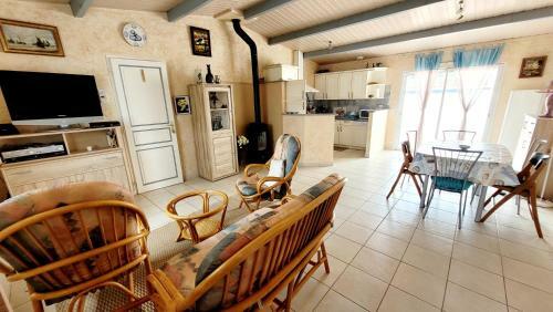 La Villa Fruchardiere Avec Grande Piscine