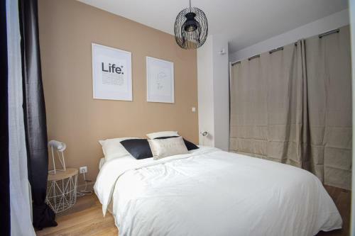 Apartamento T2 Lumineux Hyper-centre D'orl�ans Avec Parking Wifi