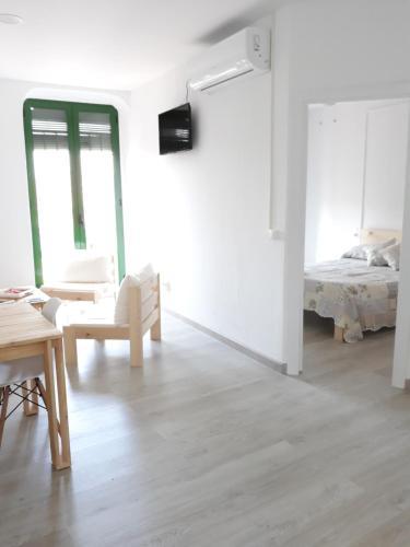 Apartament Via De L'imperi Rom�