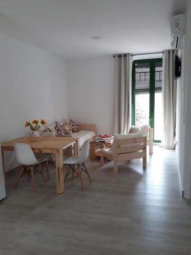 Apartament Via De L'imperi Rom�