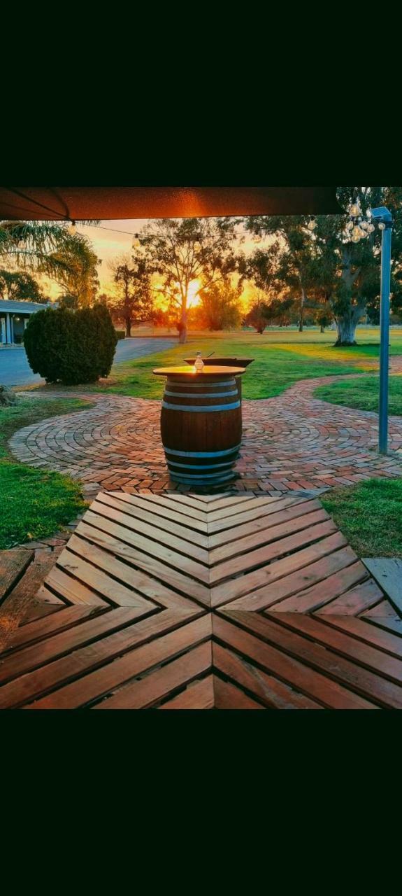 Australian Homestead Motor Lodge