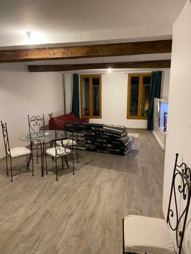 Saint Bris Le Vineux : Maison De Caract�re