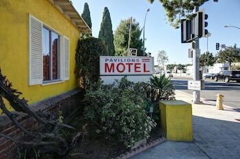 Pavilions Motel