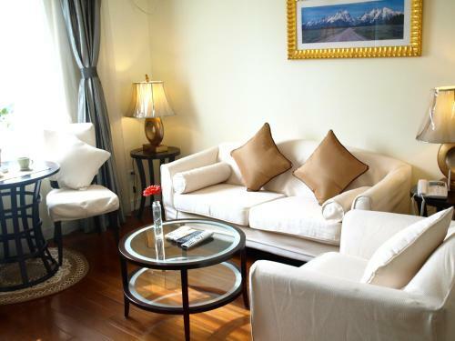 Aparthotel Ladoll Service Apartments