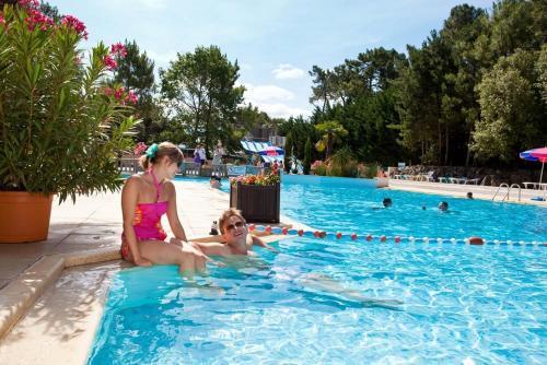 Charmant Mobile-home 6 Personnes - Camping 4*