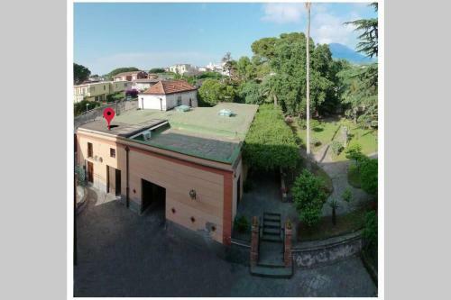 Il Guardiano Di Villa Falco