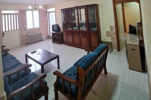 Cozy 2 Br Apartment Near Asu Circle Abu Nuseir